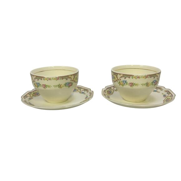 Mount Clemens Pottery 'Mildred' Vintage 1930's Cup and Saucer Set of 2-Excellent - Picture 5 of 8